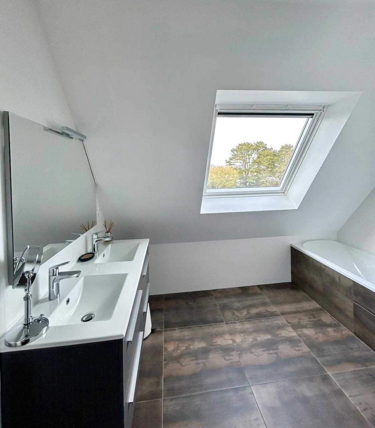 Superbe Villa Tout Confort Avec Piscine Chauffee Er Couverte Et Spa A 2 Pas De La Plage Fouesnant Eksteriør bilde